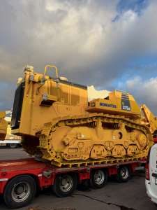 Komatsu D375A-6R уже в России!